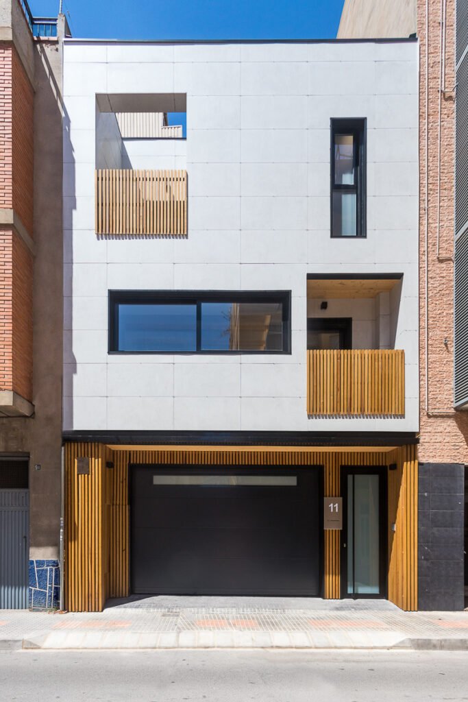 Casa modular personalizada de diseño moderno en Alicante, con estructura de madera y eficiencia energética A